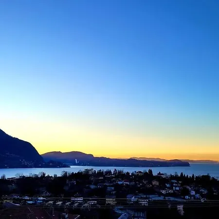 Apartment Overlooking Maggiore *