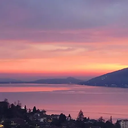 Overlooking Maggiore Apartment