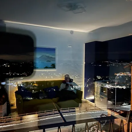 Overlooking Maggiore Lägenhet *