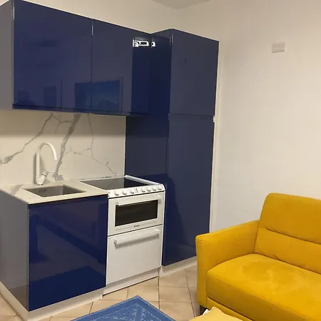 Apartment Overlooking Maggiore